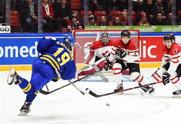 Swedes power past Canada